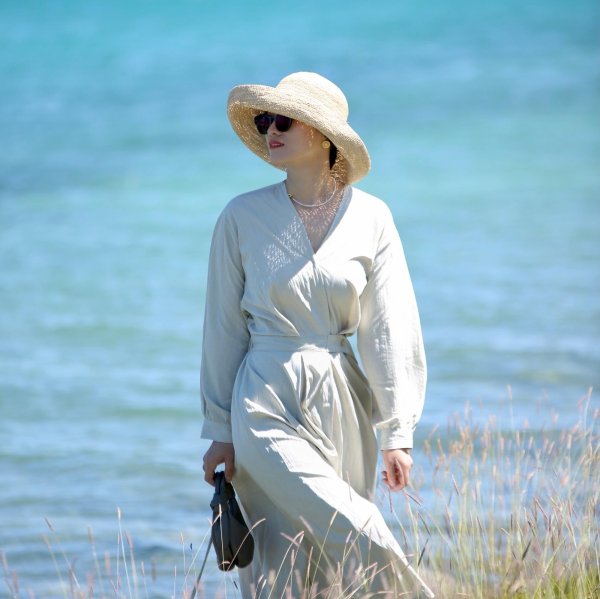 德旺配资 暴跌90%，“换帅”后绿城中国创下19年来最低中期净利